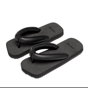 Yume Yume Suki Slide – Black – Approx. US 9